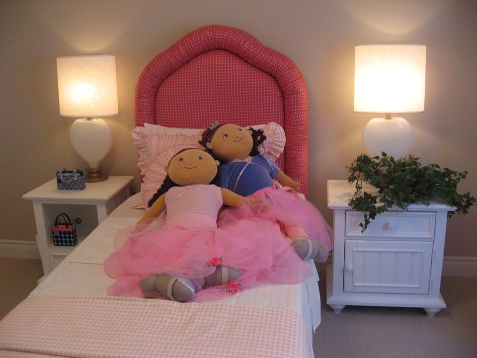 Комната для девочки в малометражке.