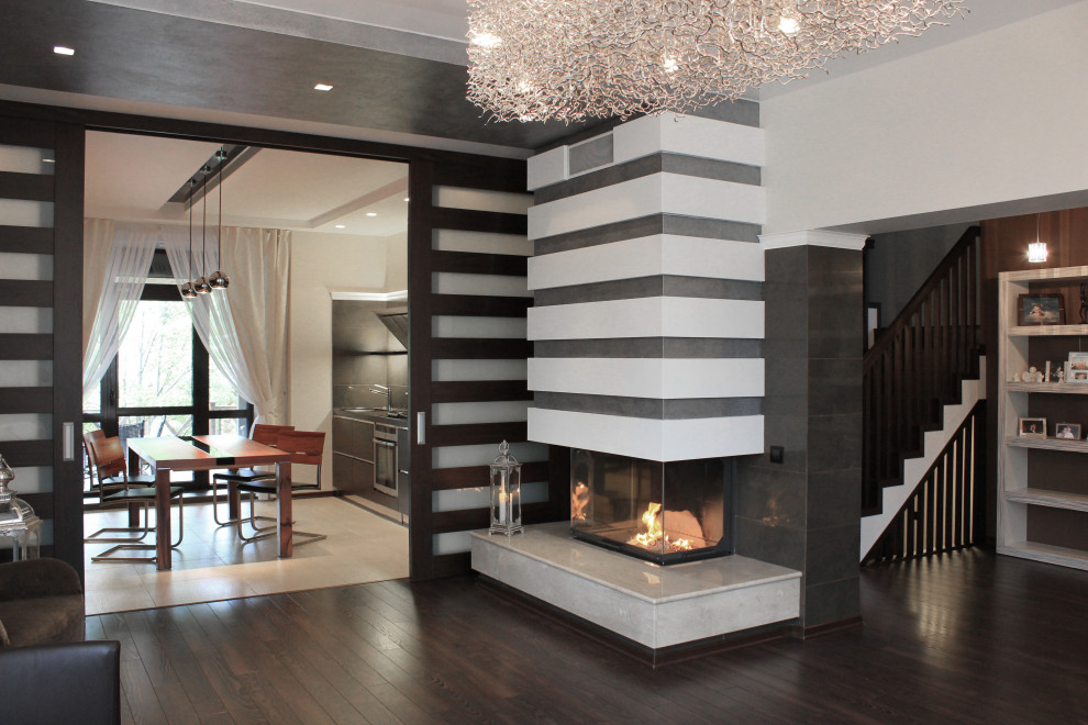 Зал с камином