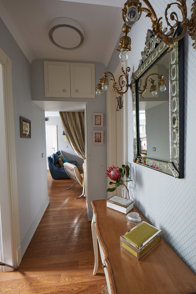 Обложка альбома: ящики и двери