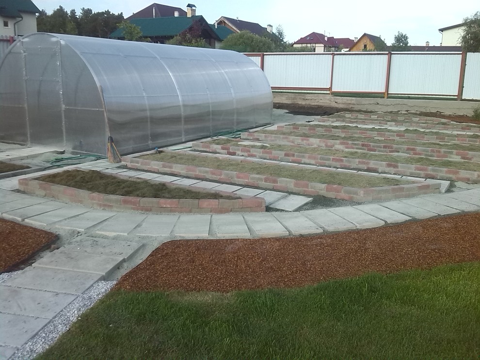 Участок до и после.