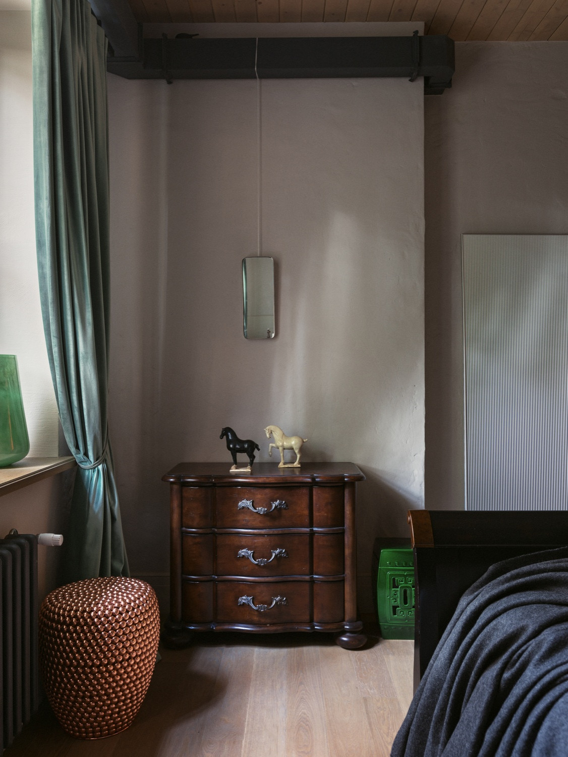 Дом в соснах