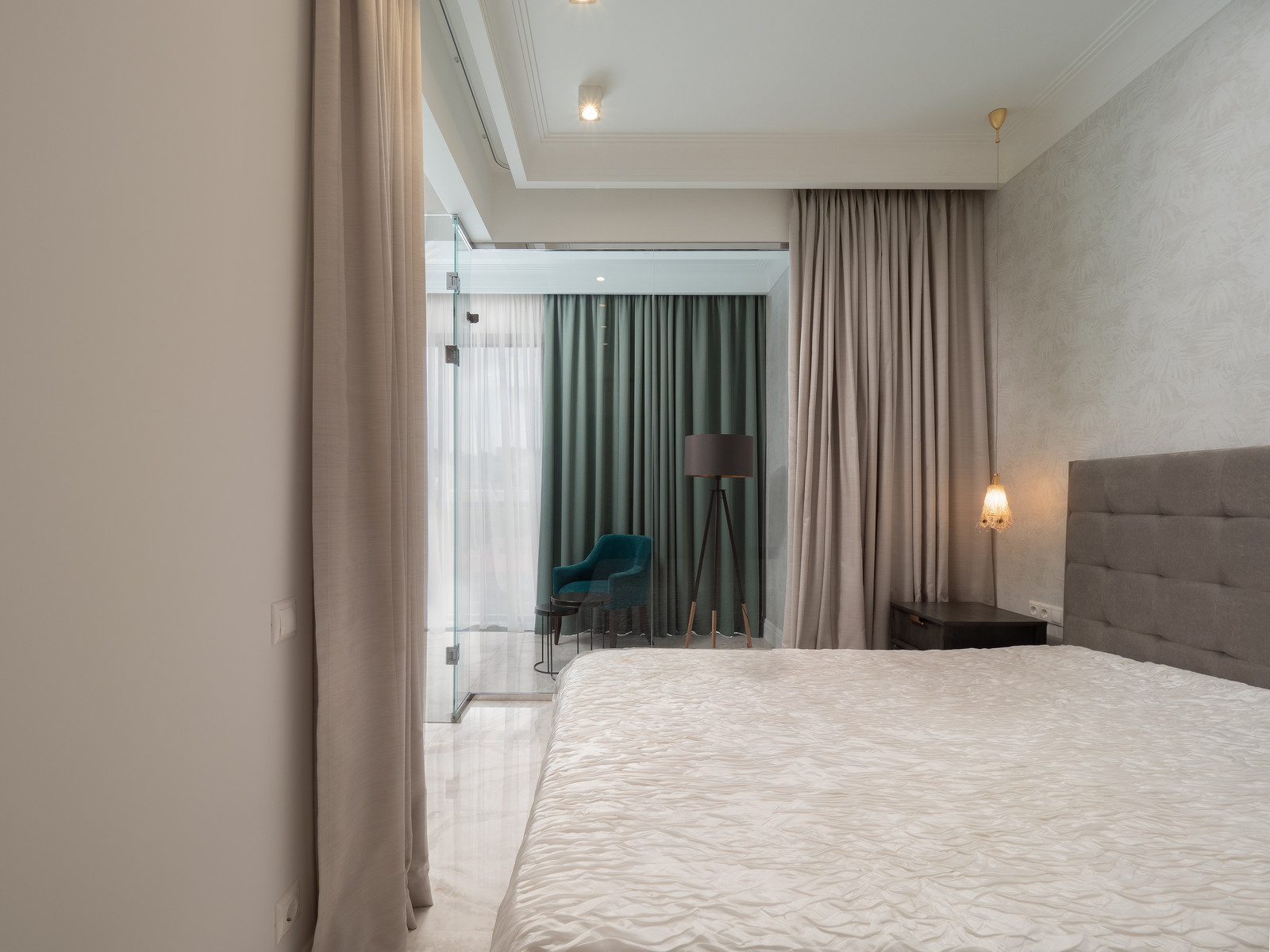 Современная студия в центре Сочи на Парковой 5