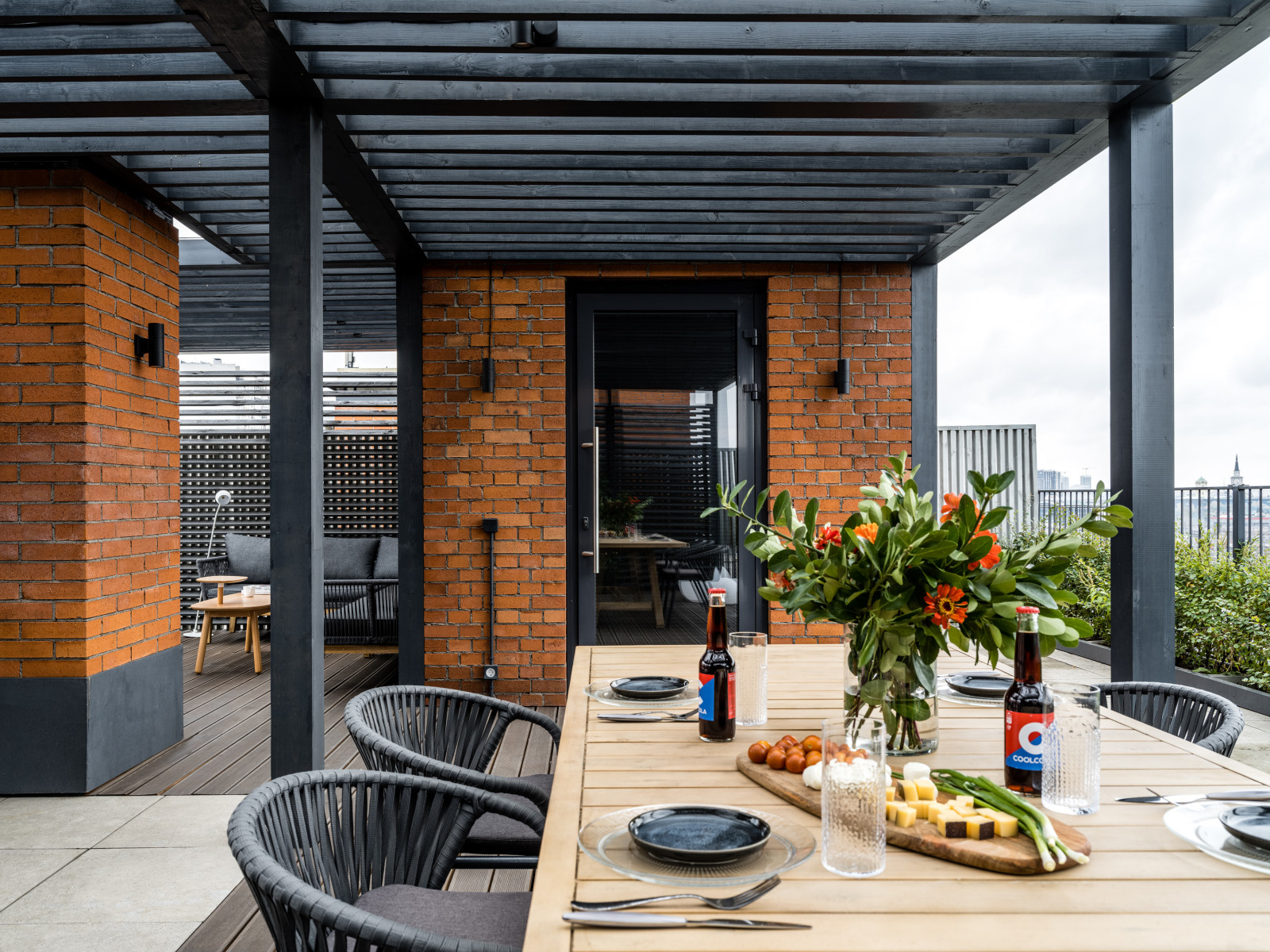 Квартира для семьи в Лофт Комплексе