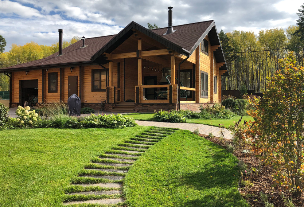 Усадьба на краю леса