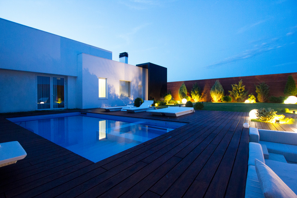 Современный дом c бассейном в Ростовской области