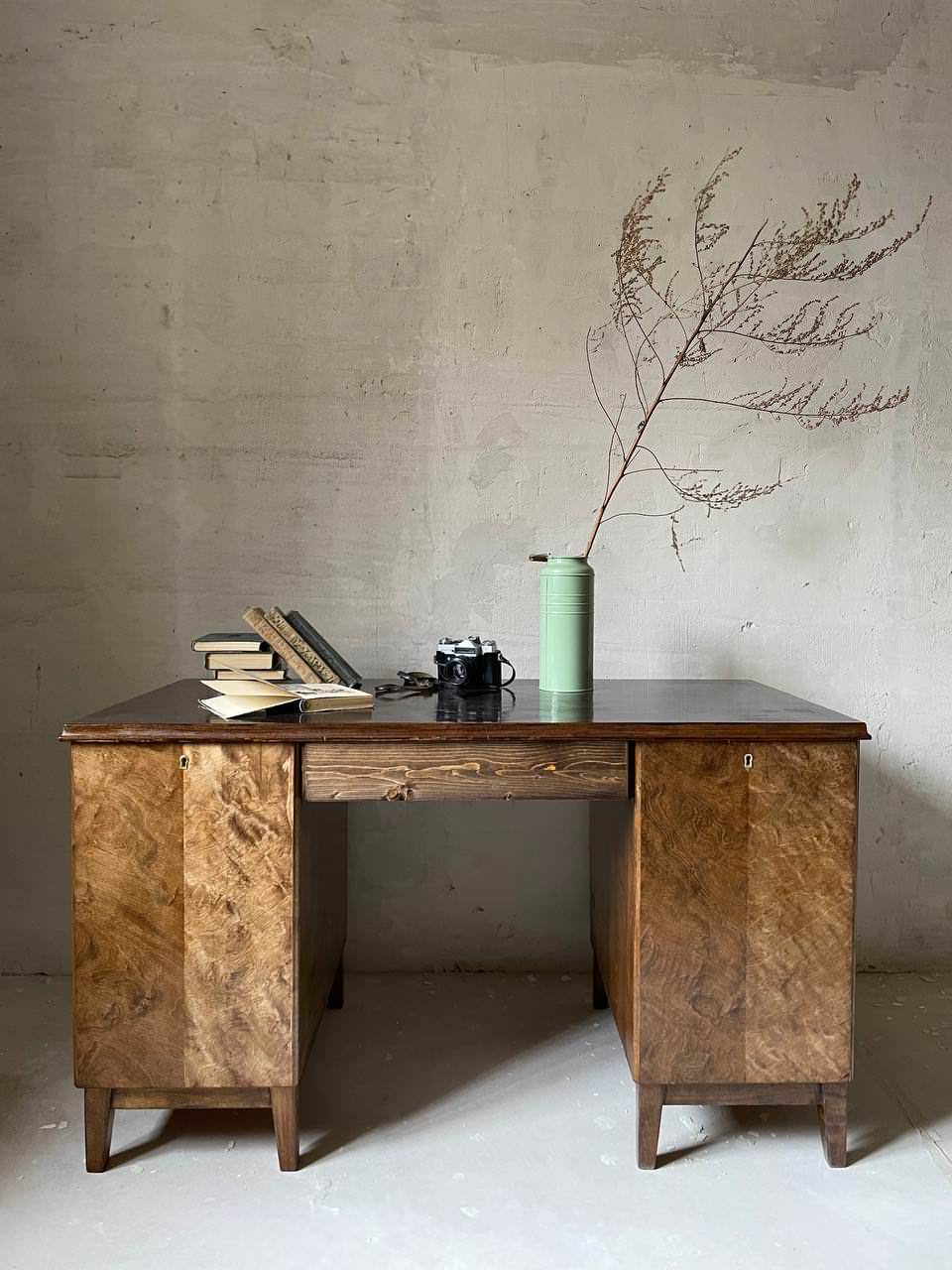 Реставрация письменного стола