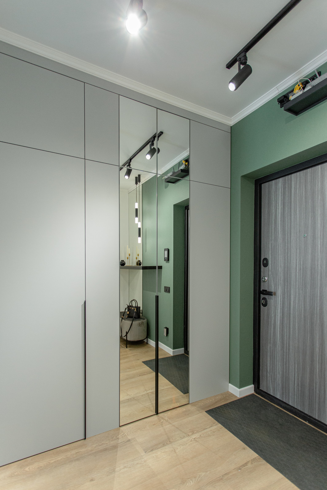 Neva-Neva Реализация