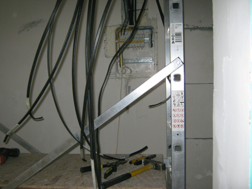 Коттедж. Электромонтажные работы