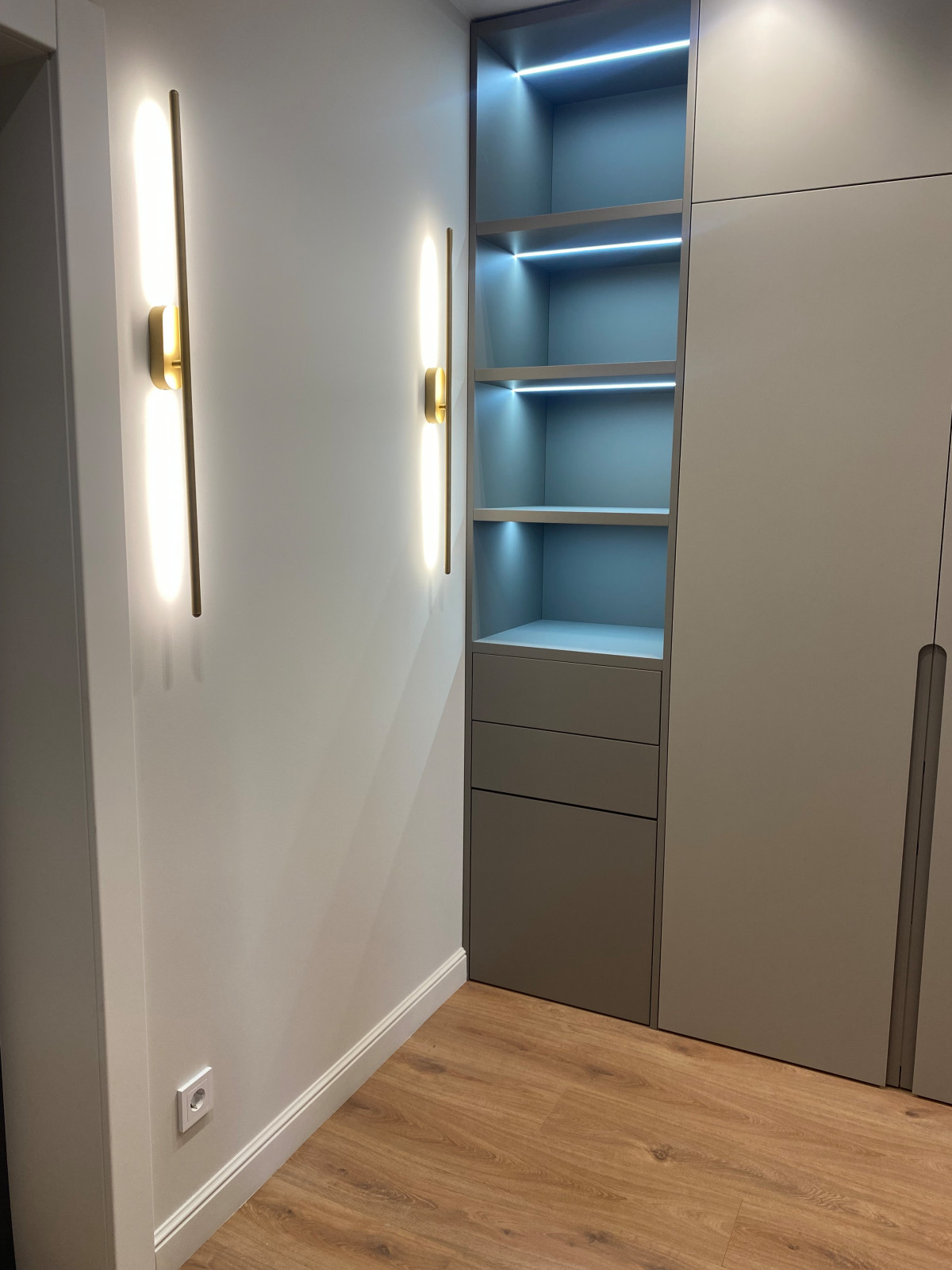 2х комнатная квартира Калинина 38