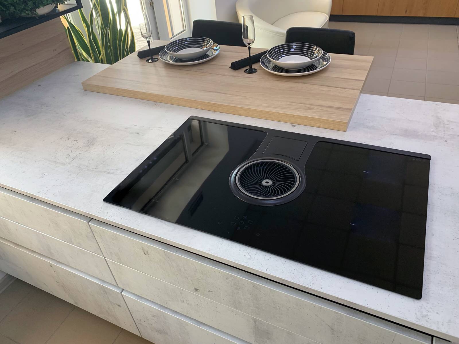 Кухни из пластика