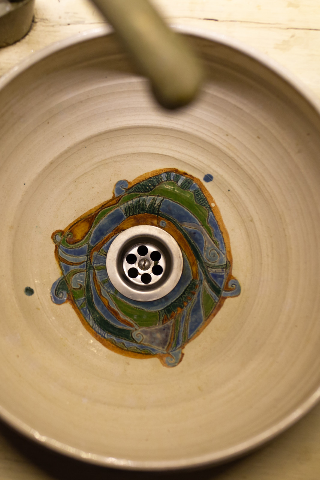 В гостях: Соломенный дом с русской печью