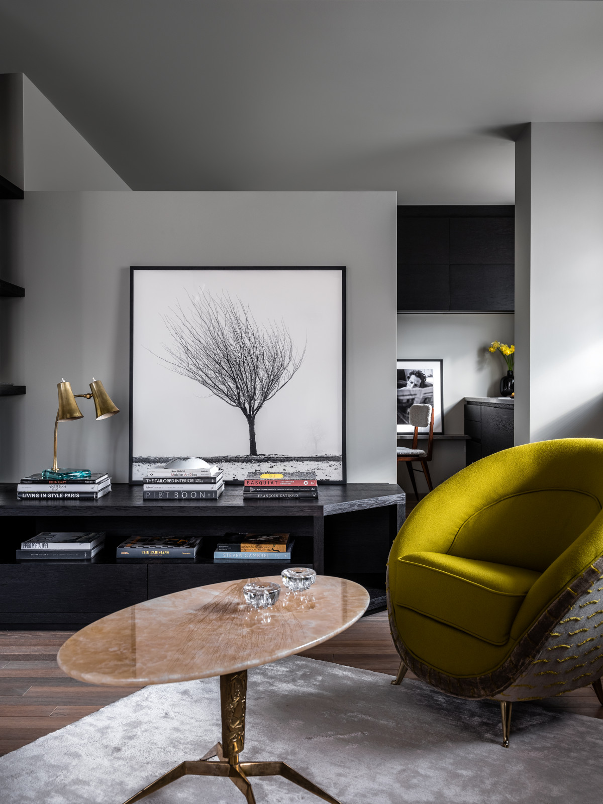 ПОЛУКРУГЛАЯ КВАРТИРА В ДОМЕ 1933 ГОДА