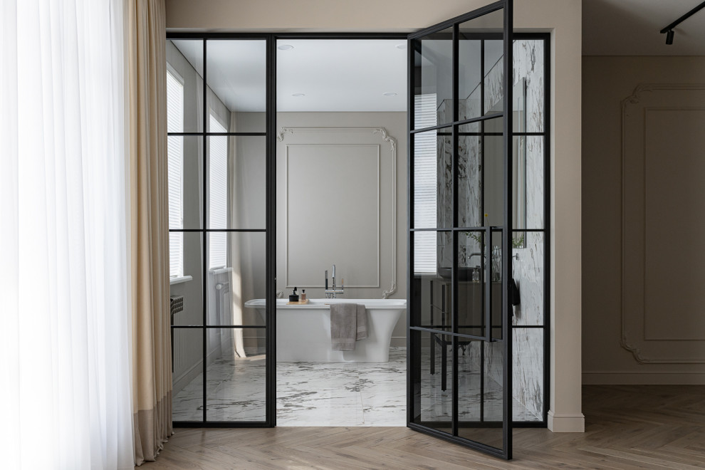 Обложка проекта: Просторная квартира с ноткой Парижского шика