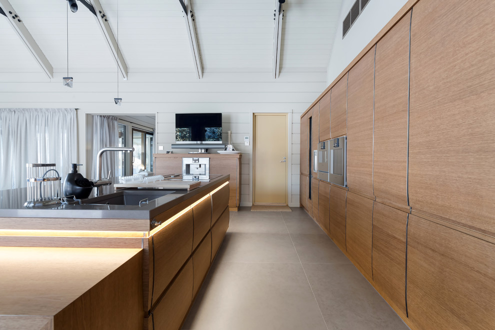 Дом на озере для большой семьи