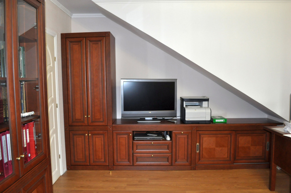 Обустройство мансарды под рабочий кабинет