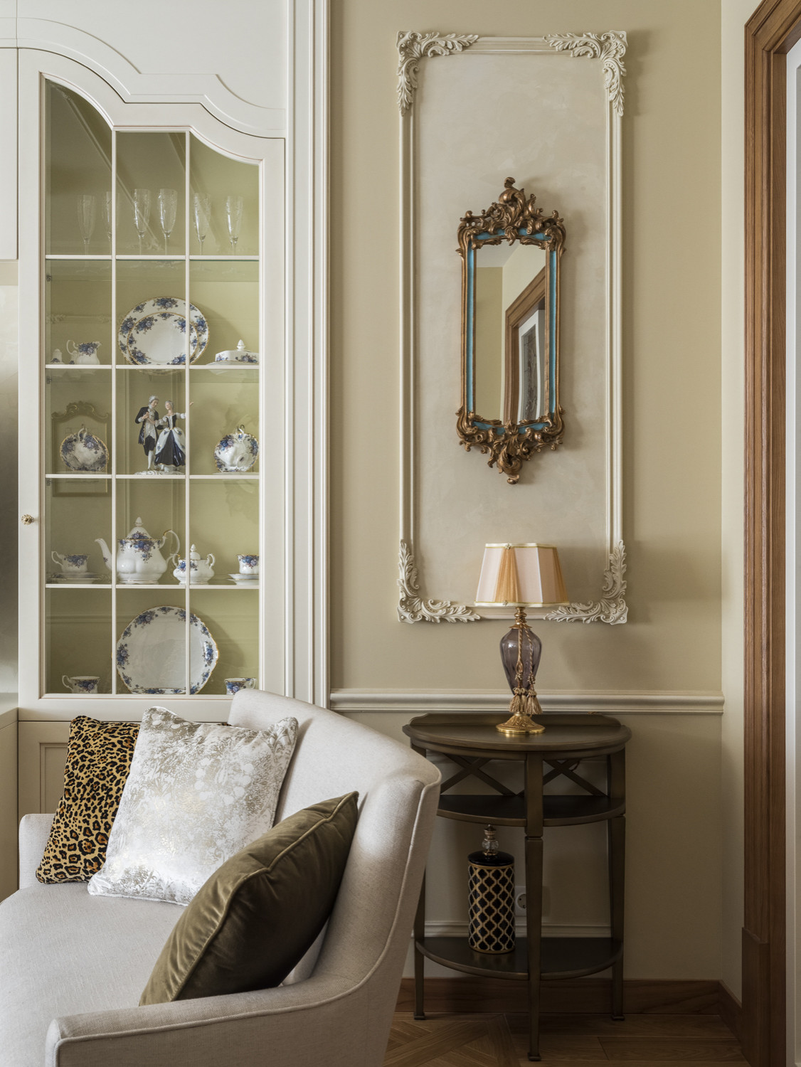 Квартира в классическом стиле в Алых Парусах