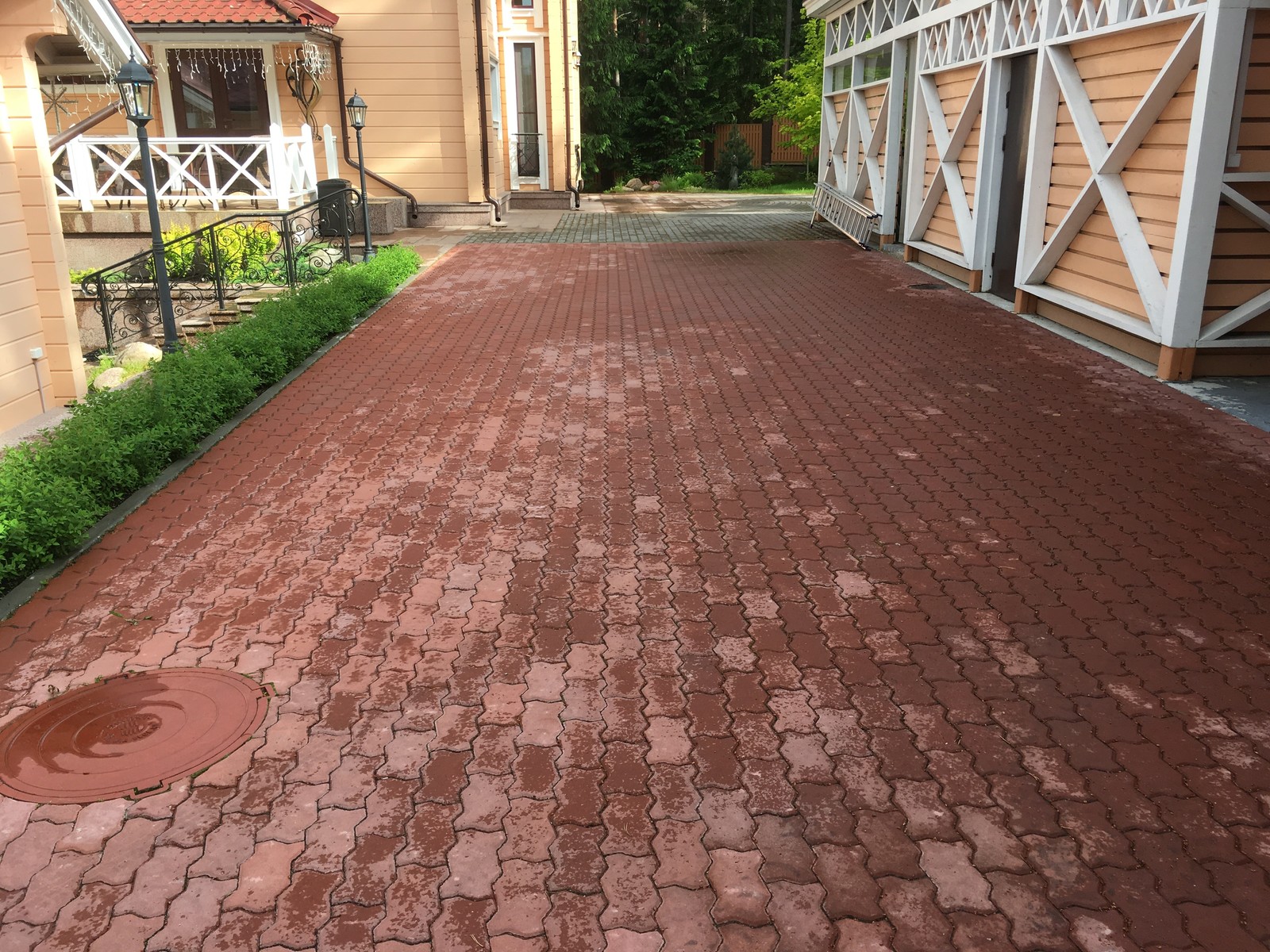 Устройство плиточного мощения