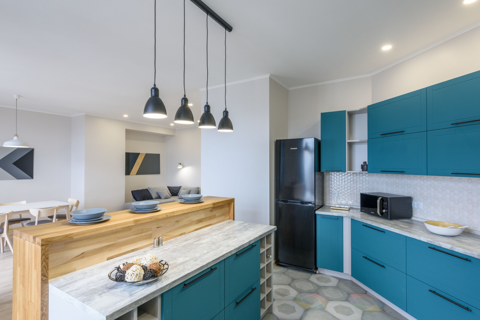 Простор и свет:  четырехкомнатная квартира (186.00m²) на 18 этаже