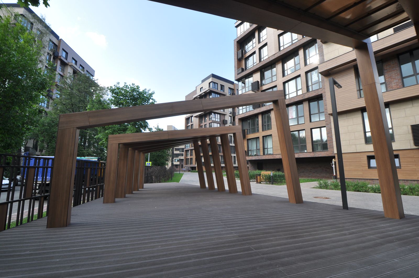 БЕСЕДКА. ЖК ОЛИМПИЙСКАЯ ДЕРЕВНЯ. НОВОГОРСК