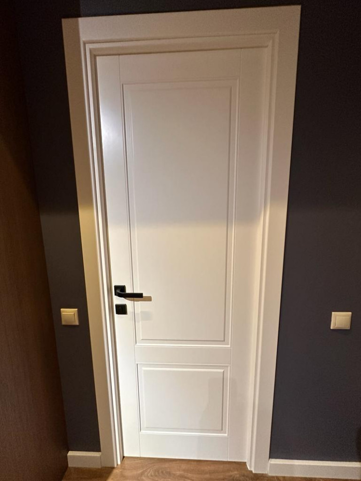 двери в загородном коттедже