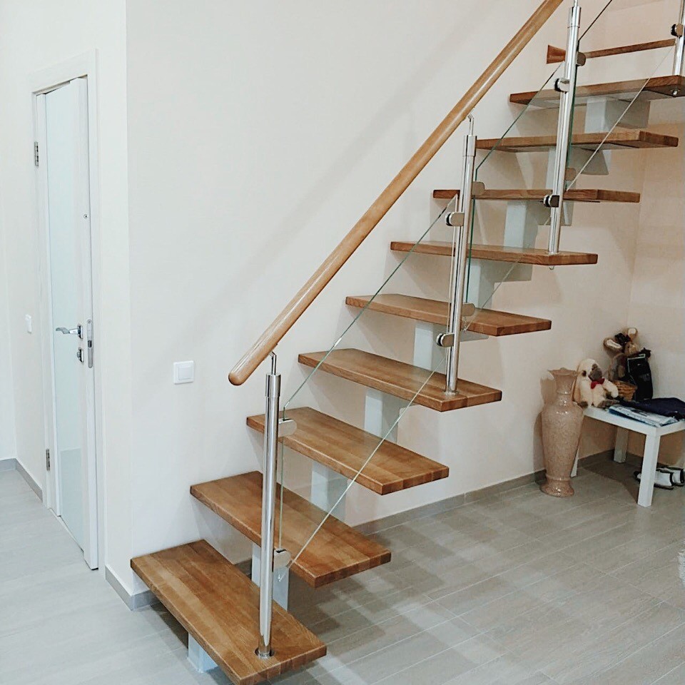 Обложка проекта: Лестница на одном косоуре типа зиг-заг