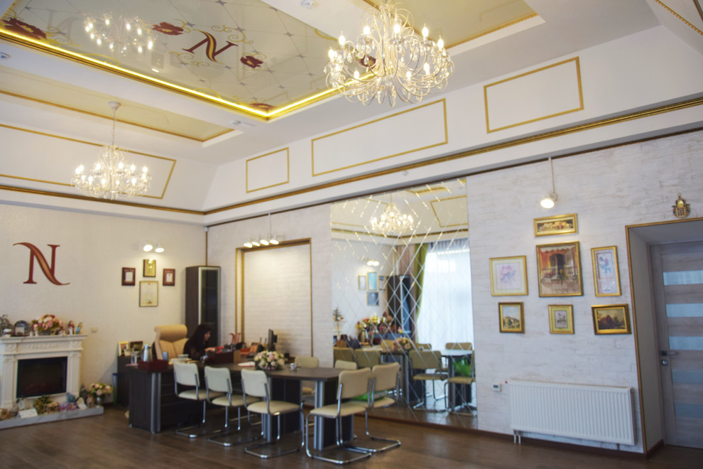 Обложка проекта: The Royal Cabinet / Королевский кабинет. Реализован