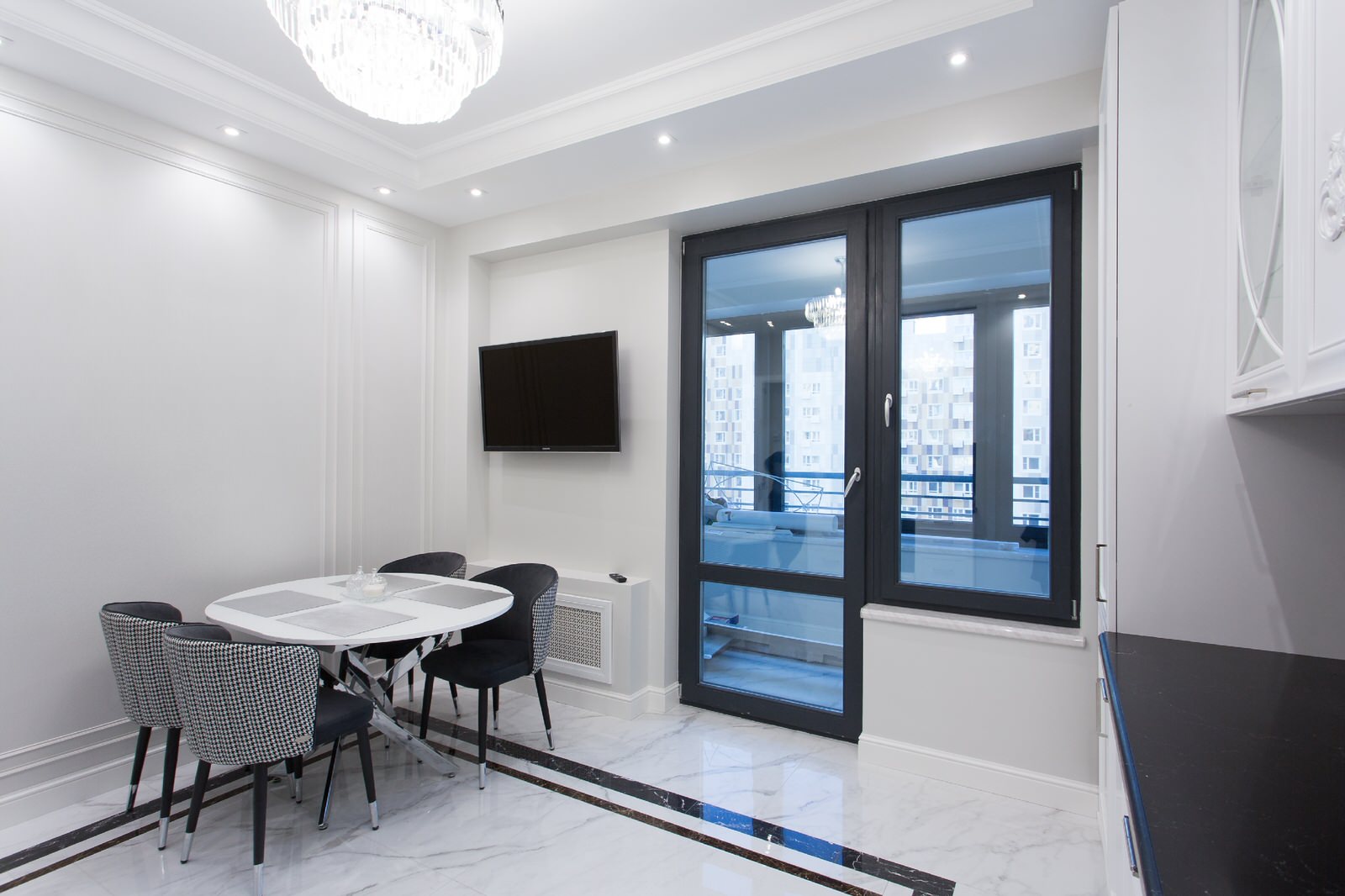 ул. Эльдара Рязанова, 2