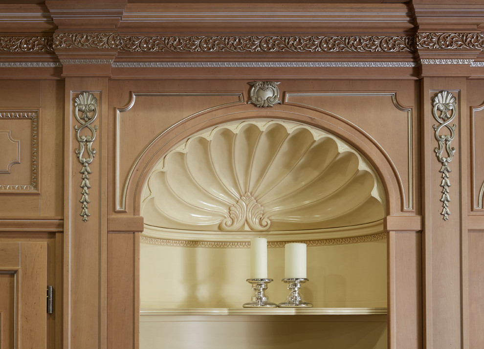 Каминный зал в классическом исполнении.