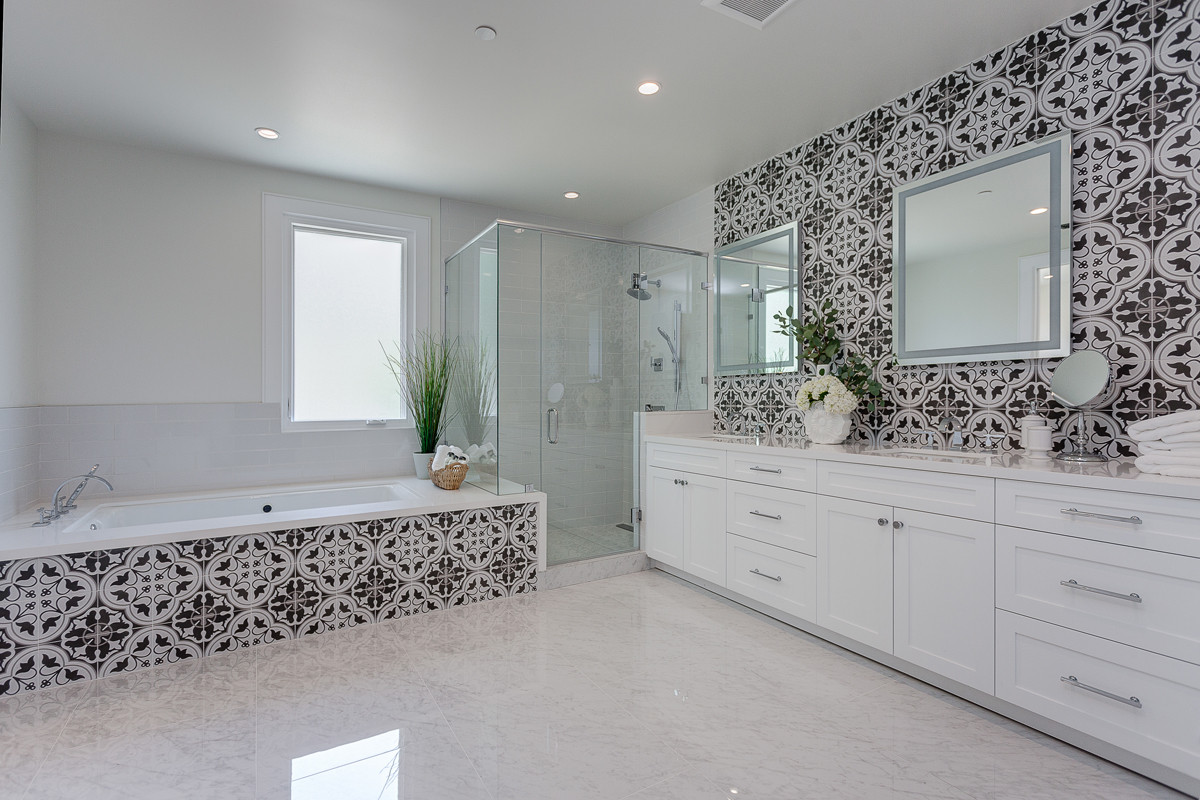 Дом в стиле Кейпкод в Ла Канада