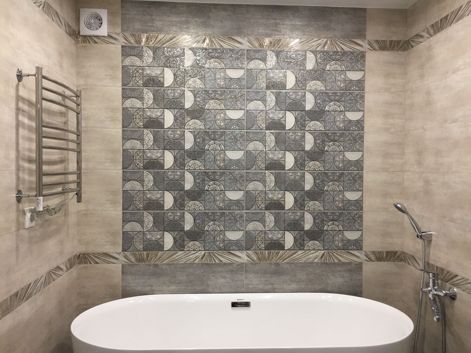 Обложка проекта: г. Тюмень, ул. Федюнинского д.64