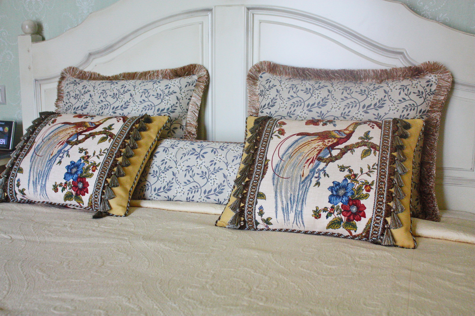 До и после: несколько локаций текстильного оформления дома