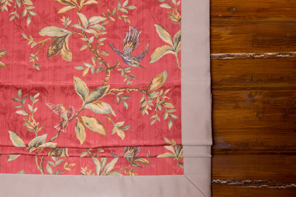 Деревянный дом: особенности текстильного оформления