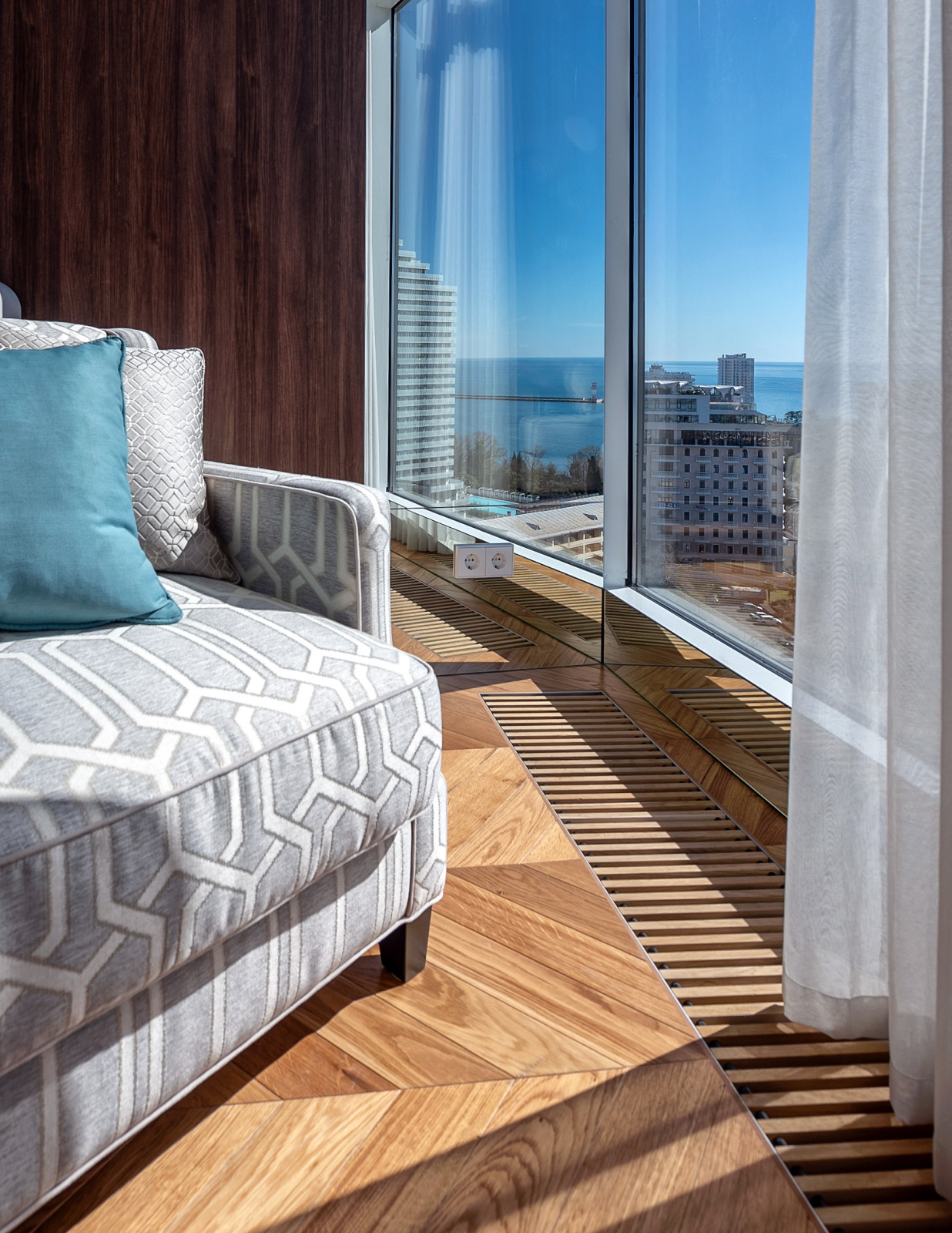 VSREDE. ЖК Барселона Парк 1