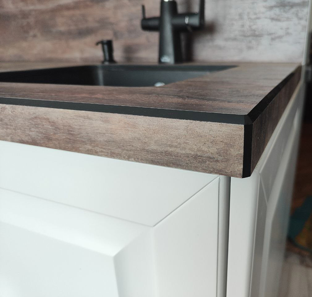 Обложка проекта: Столешница из HPL пластика под дерево