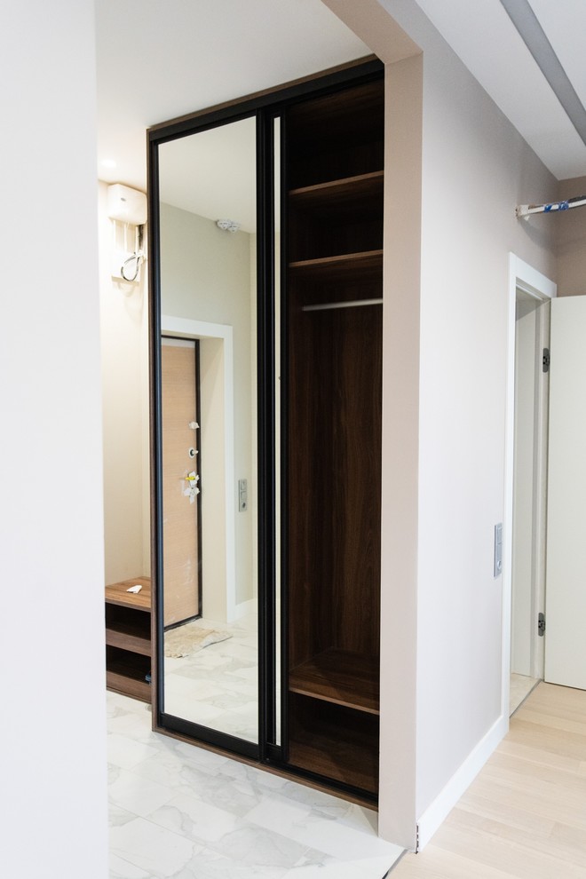 Шкаф-купе raumplus R720 в прихожую