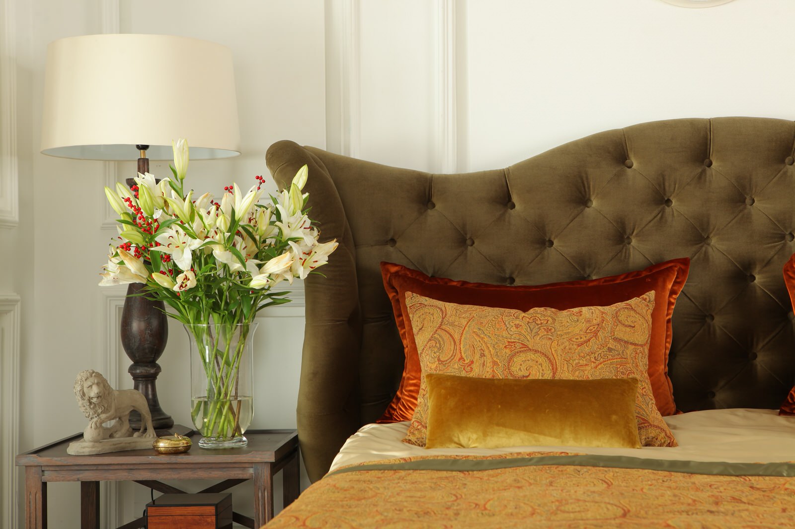 Оформление кроватей для компании Roy Bosh