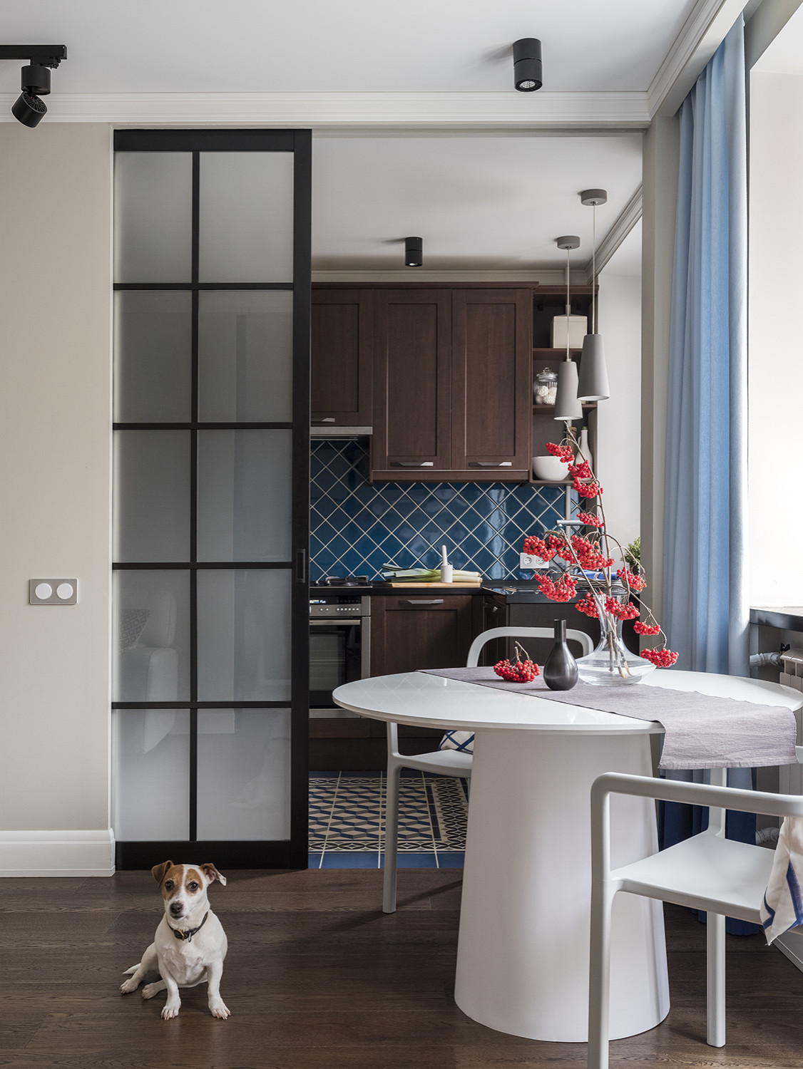 Двухкомнатная квартира в синих тонах