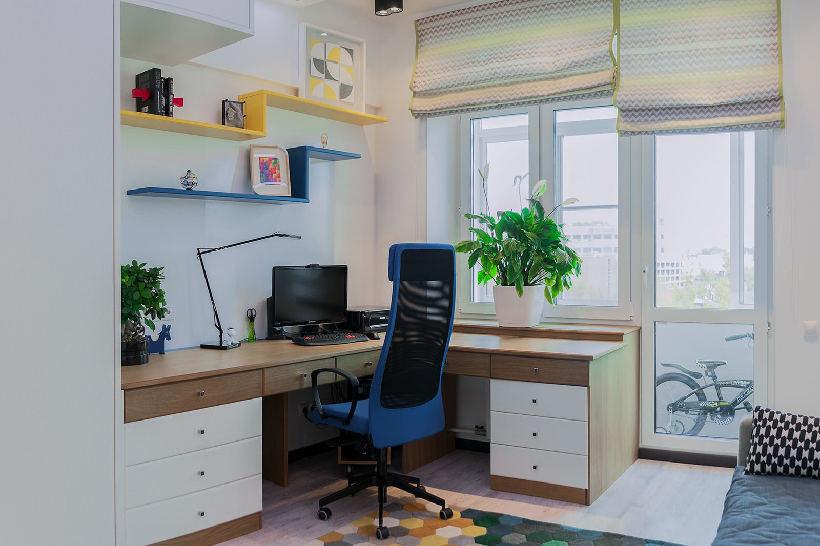 Четверо вместе,не считая кота.