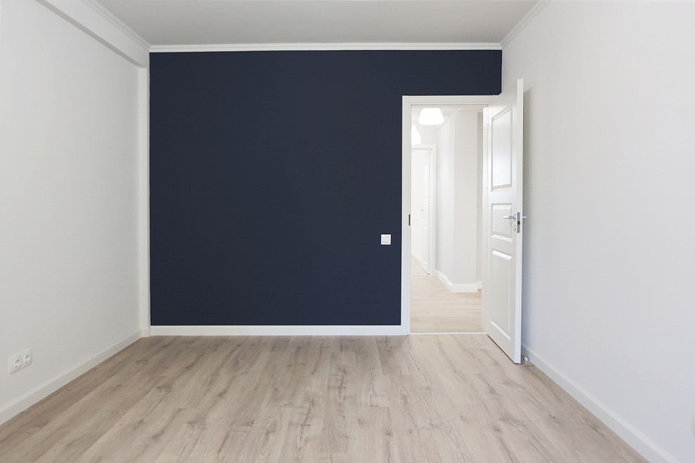 Детская комната для мальчиков с акцентной стеной