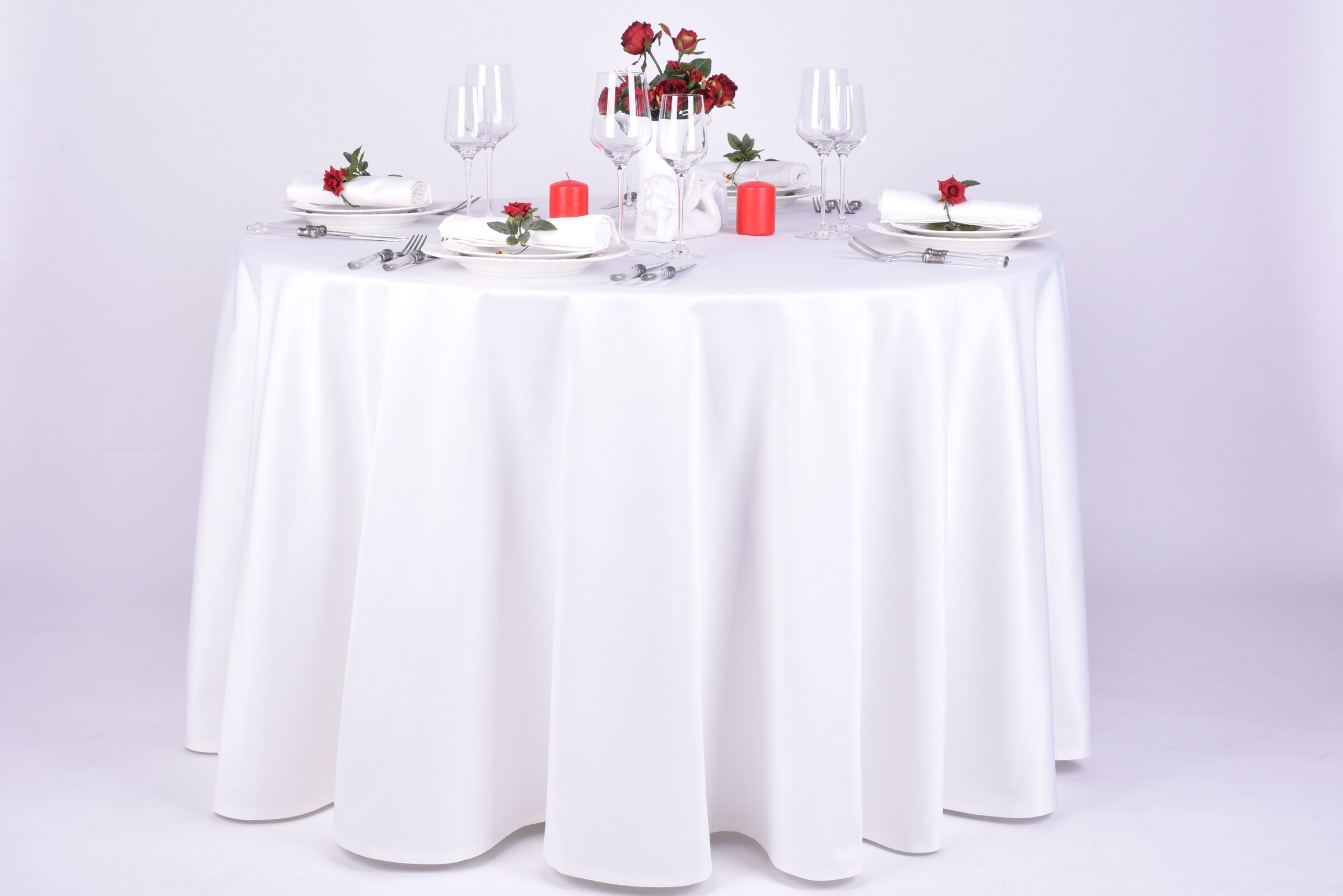 Банкетные скатерти  эконом.