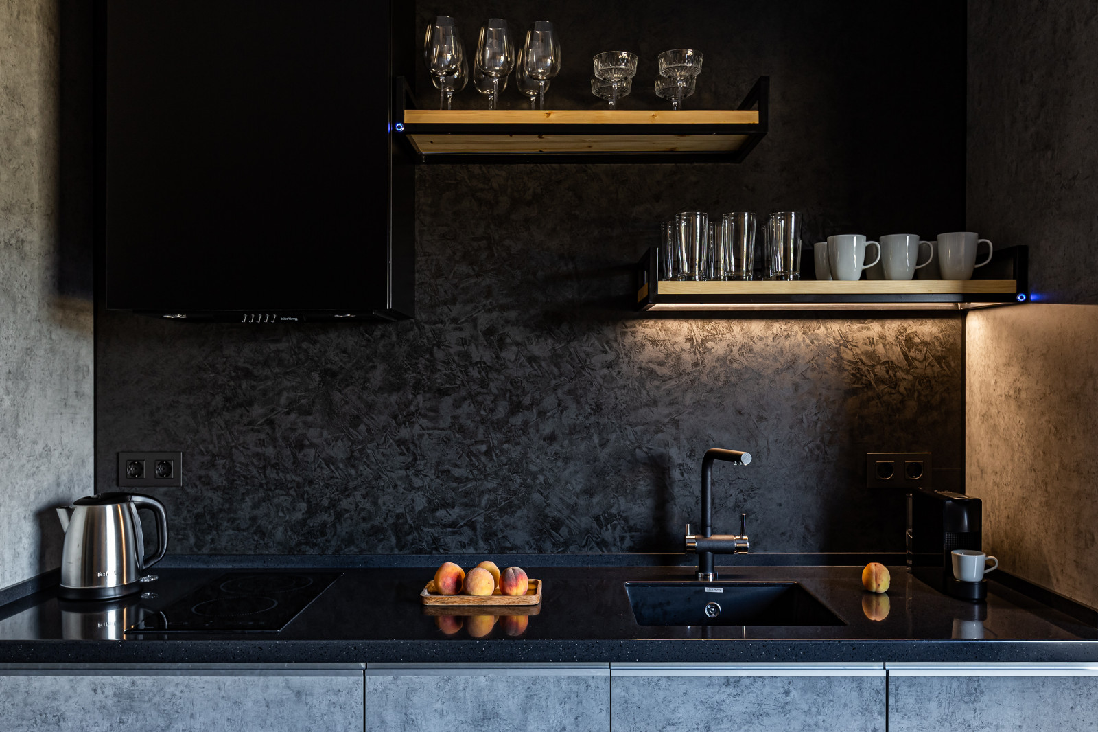 Сеть апартаментов Leonestate