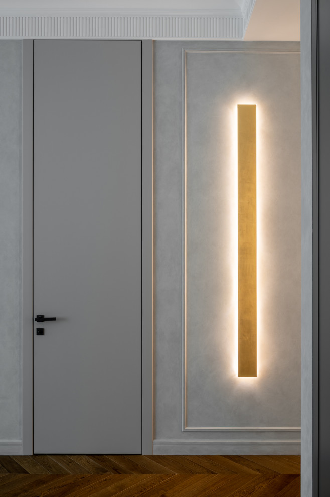 105 Садовые Кварталы. Бра в золотой потали.