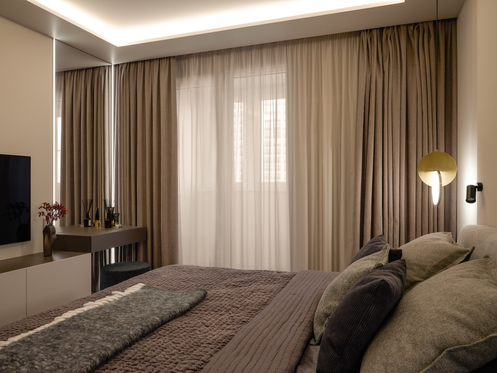 Стильный монохром - трехкомнатная квартира