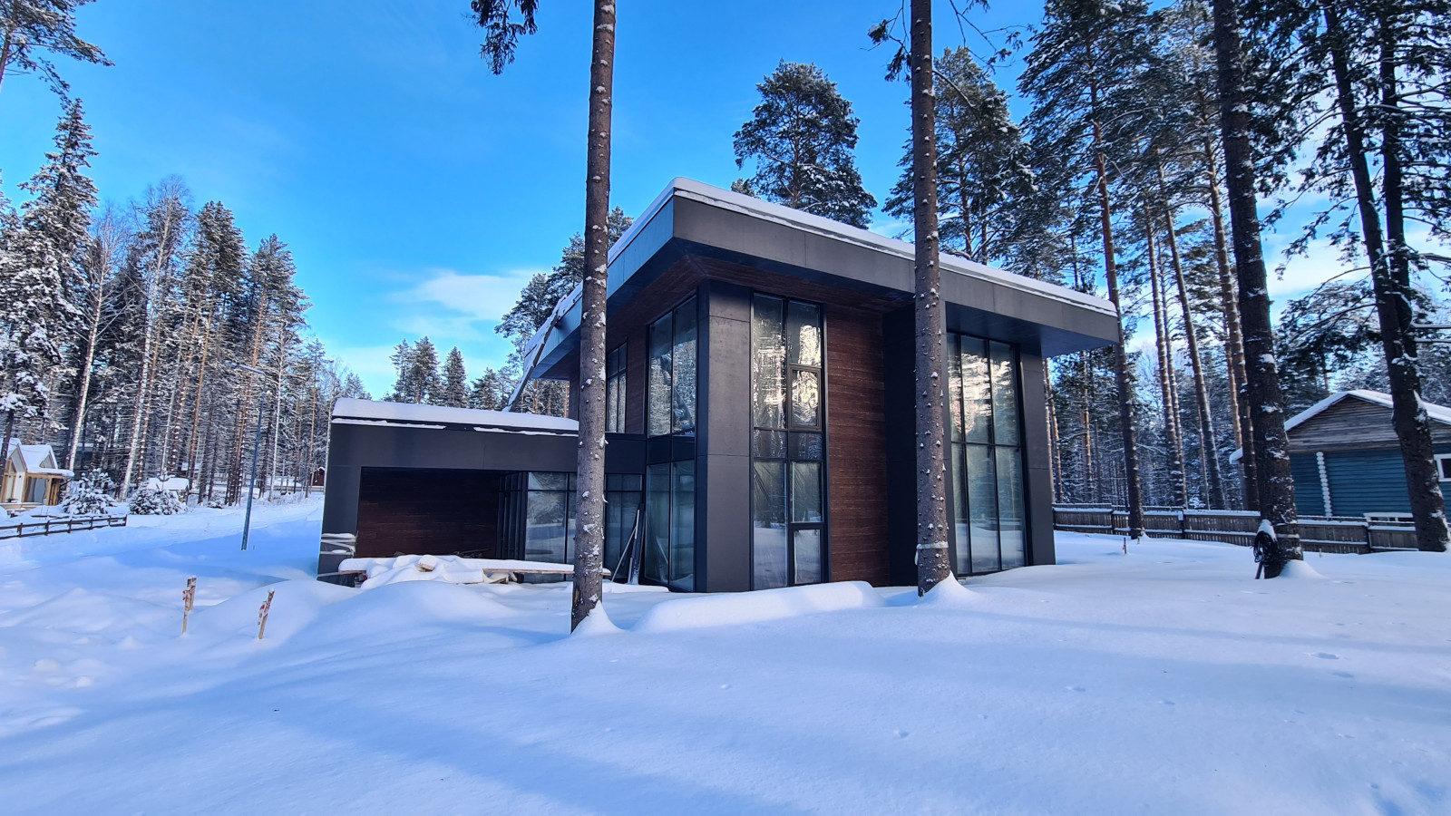 Modern Hi-tech 217+83+49