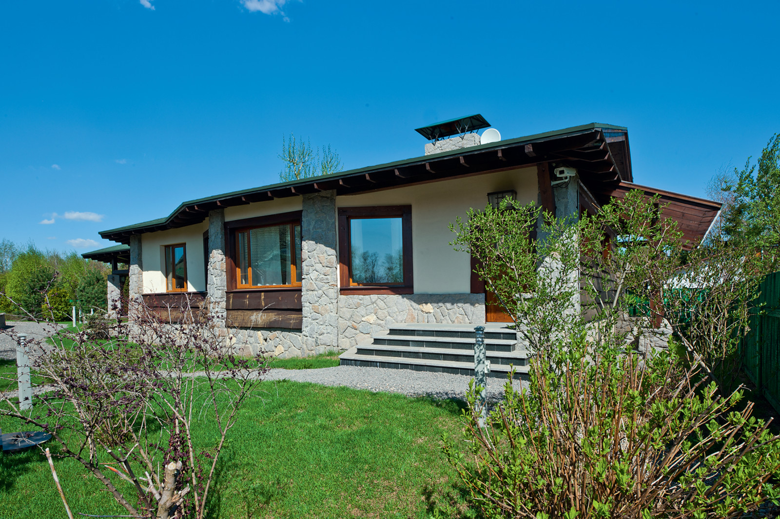 Природный камень для отделки фасадов и ландшафта