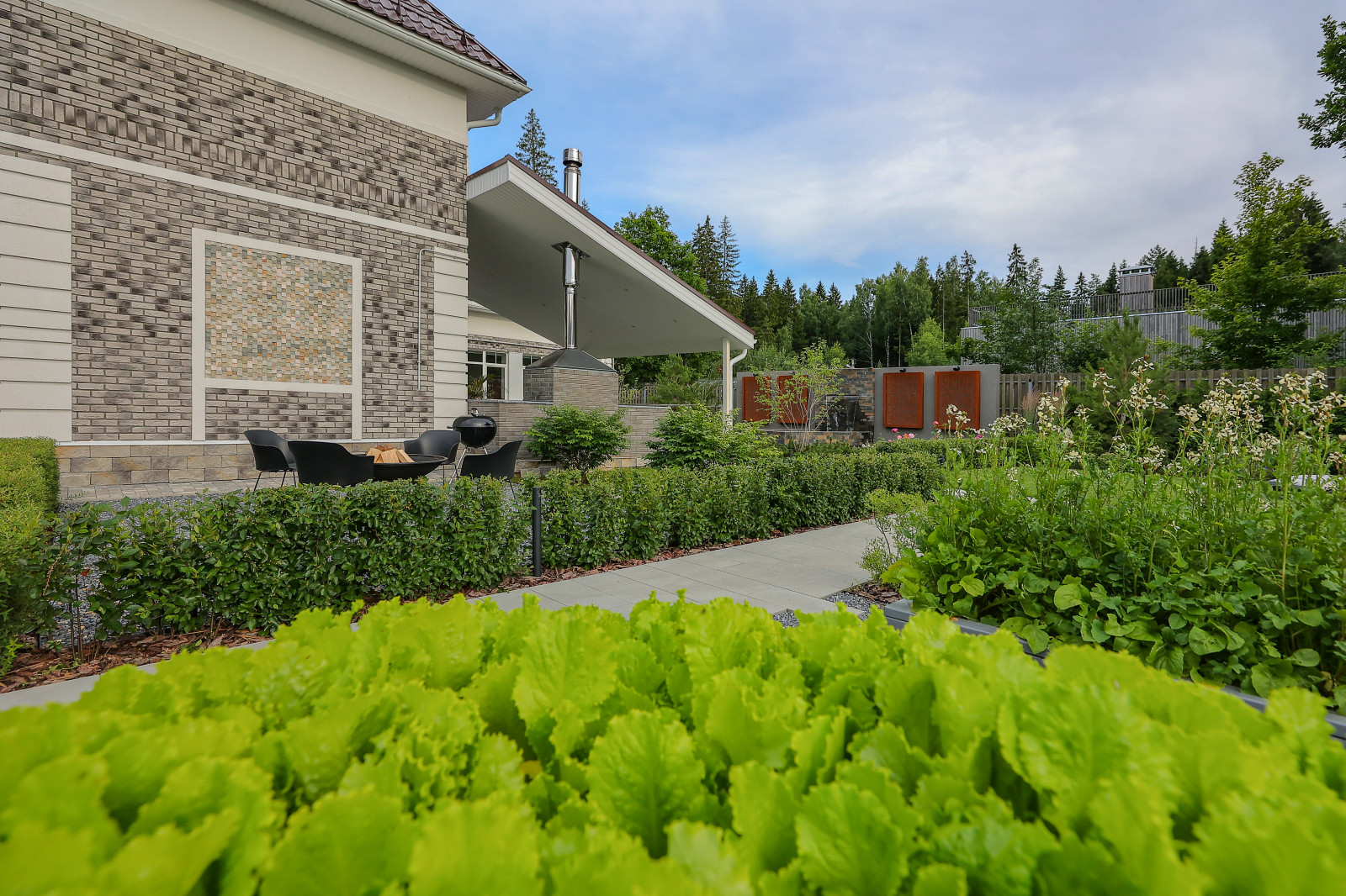 Сад в КП "Уварово"