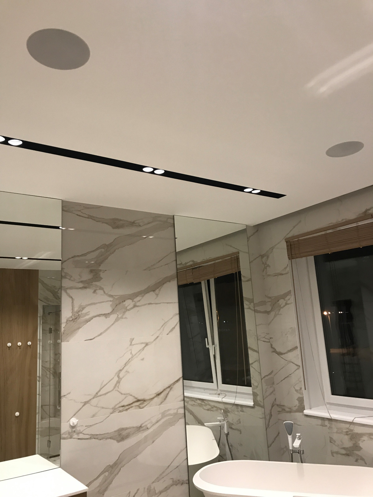 Фоновый звук в санузле