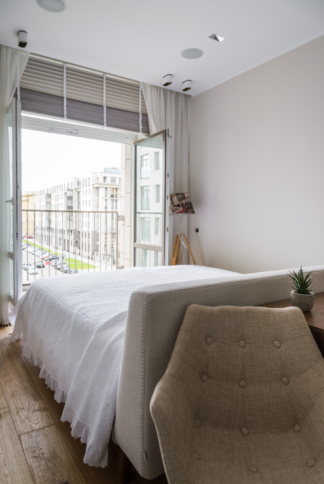 В гостях: Квартира в бетоне рядом с Таврическим садом