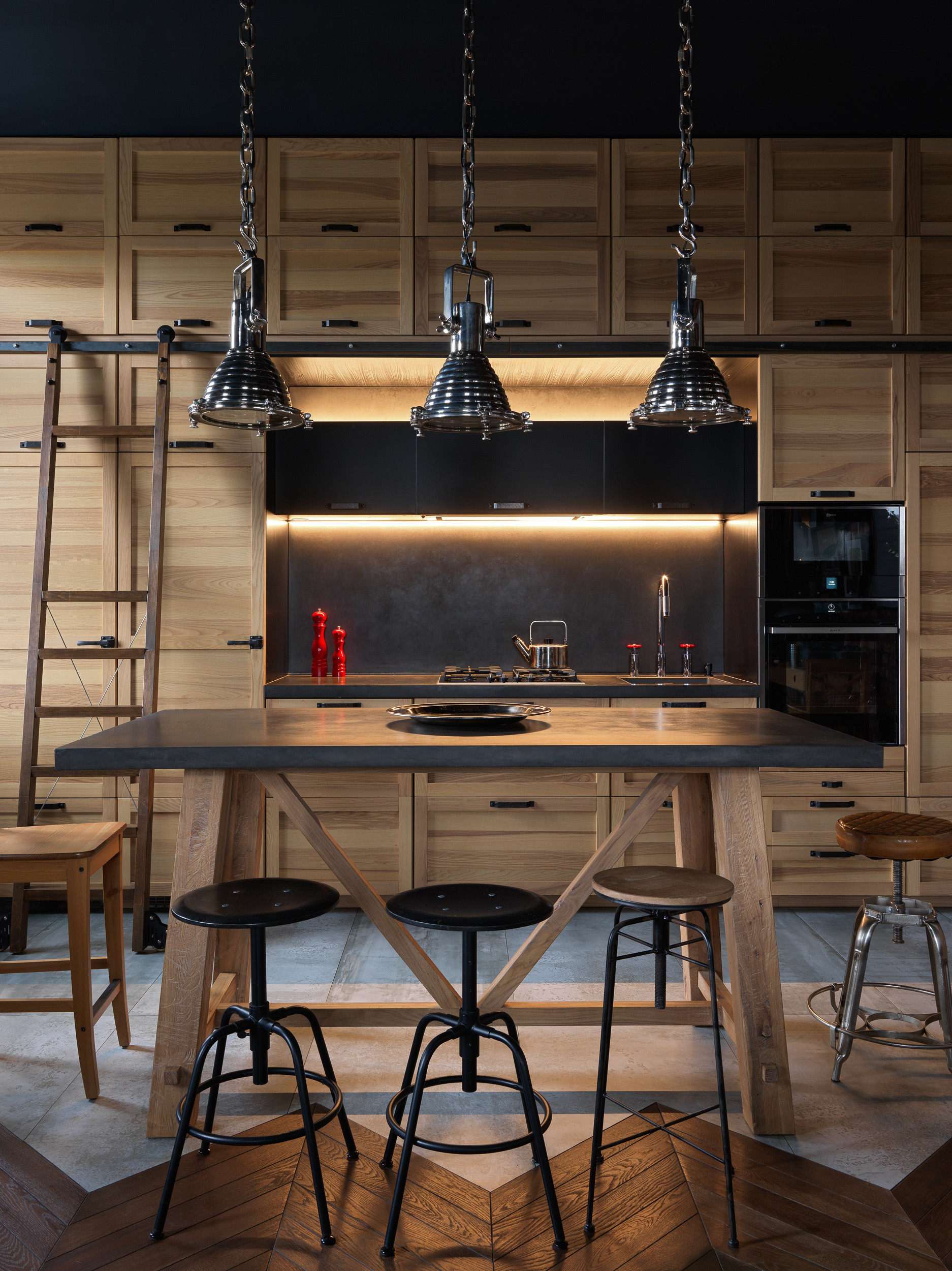 Houzz тур: Лофт в Петербурге с домиком для собак