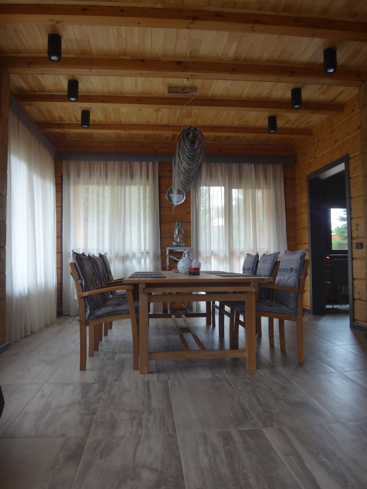 Частный дом из клееного бруса 500 кв.м.  д.Мостовское.